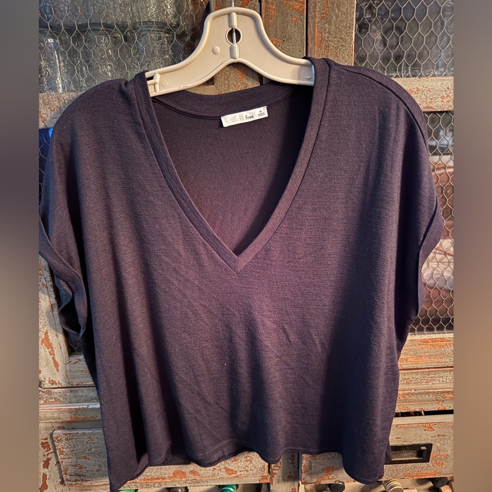 Wilfred Deep black V-Neck Short Sleeve Top
